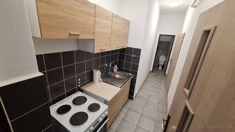 PRENÁJOM - Kancelárske priestory na Leteckom poli v Komárne - 6