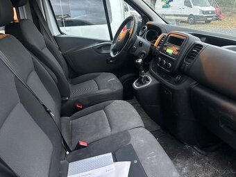 Renault Trafic 6 miestne - 6