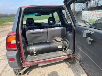 Rav 4 2,0 LPG 4X4 - 6