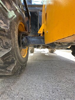 Teleskopický nakladač JCB 531-70 - 6