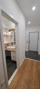 Kompletne prerobený dvojizbový byt - rezervovaný - 6