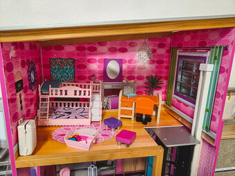 Barbie domček, sanitka, auto + príslušenstvo - 6
