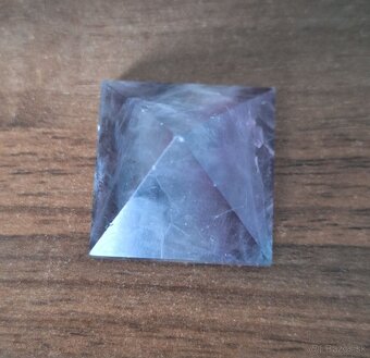 Kryštálová pyramída - dúhový fluorit - 6