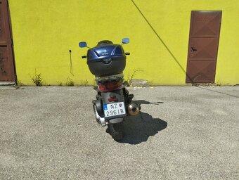 Piaggio Beverly 500 - 6