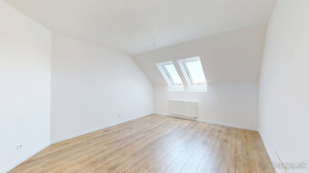 POSLEDNÝ 2-izbový byt s priestrannou loggiou v projekte Poli - 6