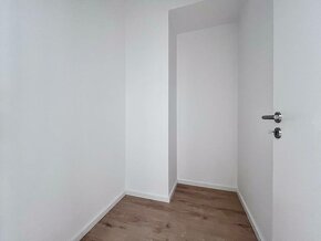 PREDAJ - NOVÝ RUŽINOV nový 2i apartmán s predzáhradkou - 6