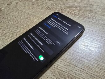 Iphone 11 64gb s novou bateriou a 100 percentnym zdravym ip - 6