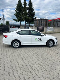 Skoda octavia Ambition 2.0 TDI 110 kw - 6
