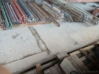 Železné tyče vynkle íĉka rúry - 6