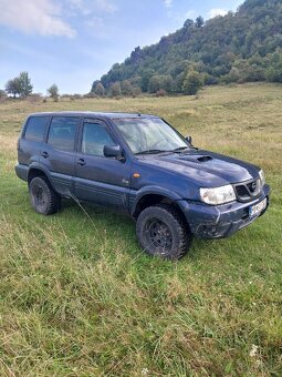 Nissan terrano - 6