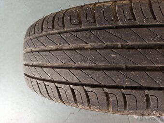 Letná sada 195/65 r15 5x112 + puklice - 6