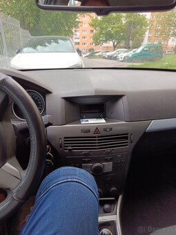 Predám Opel Astra h 1.3 CDTI 66kw karavan - 6