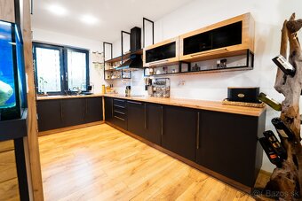 NADČASOVÝ MODERNÝ RODINNÝ DOM - 6