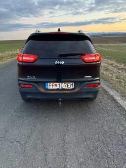 Jeep Cherokee - 6