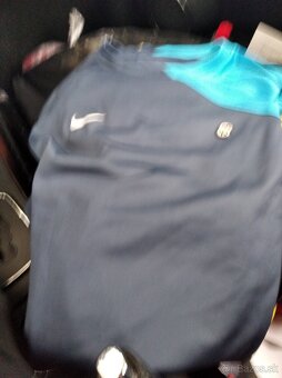 Tričká Nike s rukávom aj bez rukavu - 6