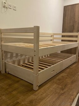 drevená masívna posteľ ( dve lôžka) - 6