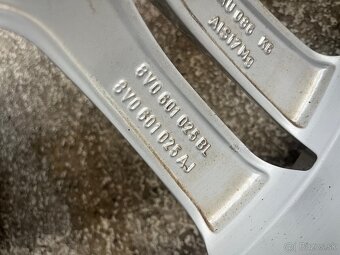 AUDI ORIGINAL 8V0601025 5x112 7.5x18 ET51 - 6