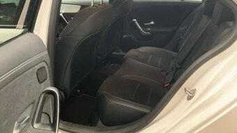 Mercedes benz A 250e - 6
