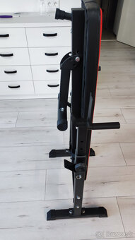 Predám fitnes lavičku a činkový set - 6