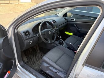 VW Golf 5 1.4 benzín 55kW sedan - 6