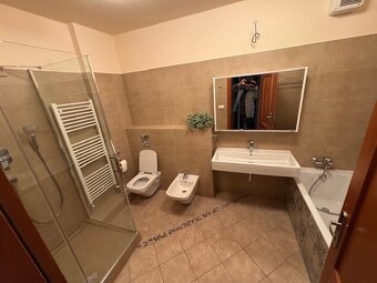 3 izbový Byt na Hradnom Kopci v Bratislave 120m2+ Garaž - 6