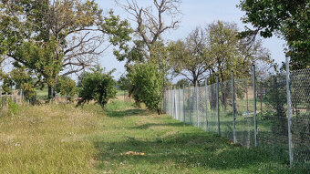 STAVEBNÝ POZEMOK 966 m2 KRAKOVANY - PIEŠŤANY + UPI VOĽNÝ - 6