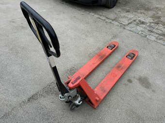 Ponúkam na predaj paletový vozík 2500 - 6