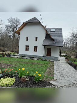 Chalupa na Myjavských kopaniciach s priestranným pozemkom - 6