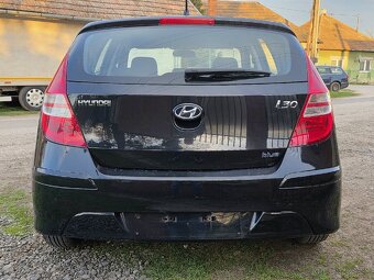 Hyundai i30 1.6 CRDi Facelift mod. 2011 Nová STK SK ŠPZ - 6
