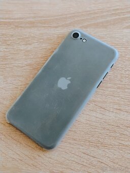 iPhone SE 2022 5g - 6