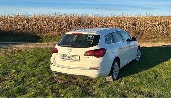 Predám Opel Astra j ST 1.4 turbo 103kw B14NET - 6