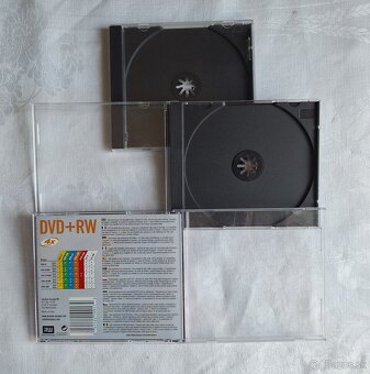 Obaly na média CD a DVD, tenšie aj hrubšie. - 6