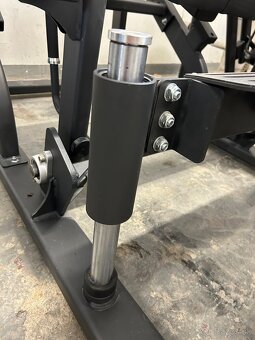 Fitness stroje skladom - 6