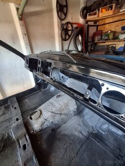 Predám nedokončený projekt ford cortina mk5 - 6