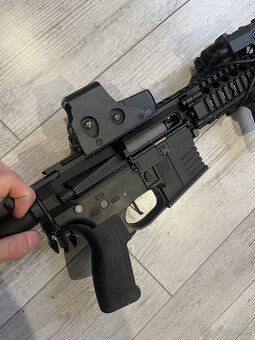 predám Delta Armory M4 AR15 MK18 ALPHA ETU Full metal Čiern - 6