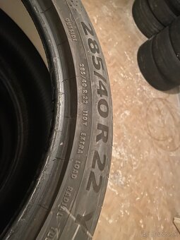 285/40 r22 - 6