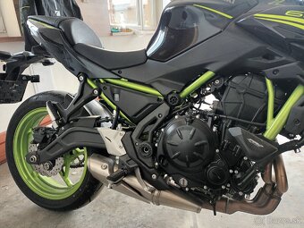 Kawasaki Z650 - 6