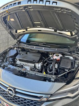 Opel Astra 1.4 hladký benzín 74kw 68 244km - 6