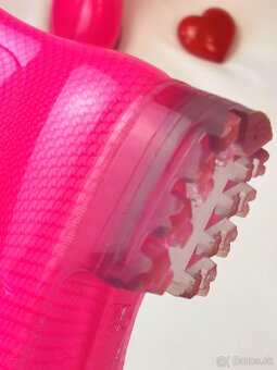 FONNESBERG - Ružové gumáčiky v čísle 37 - 6