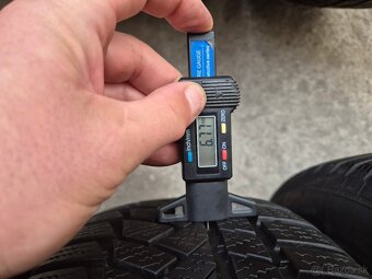 205/60 r16 zimné 4 ks CONTINENTAL dezén 7,3 - 6,7 mm DOT2021 - 6