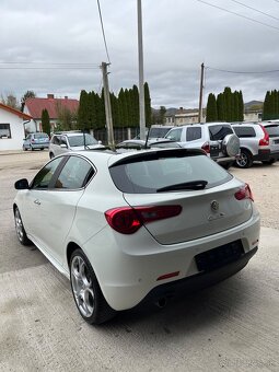Alfa Romeo Giulietta 1.6 JTDm Šport = 196531km, 2011 = - 6