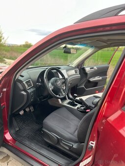 Subaru Forester 2.0D (2009) - 6