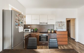 PREDAJ 3 IZB. BYTU, 2x PARK. MIESTA, NÍZKE NÁKLADY, DUNAJSKÁ - 6