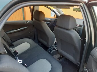 Škoda Fabia 6Y 1.2 12V HATCHBACK 5-dverová - 6