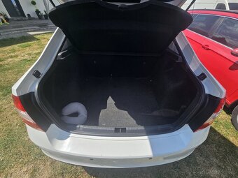 Skoda Rapid - 6