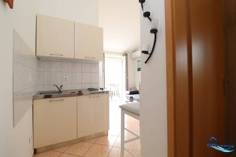 Vodice, Srima – zariadený apartmán, 350m od mora - 6