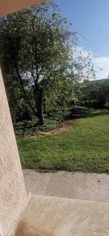 Na predaj slnečný 3 izbový byt v Dulovciach - 6