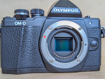 Olympus OM-D E-M10 Mark II - 6