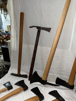 Sekery, lopaty, krompače, kladivá - 6