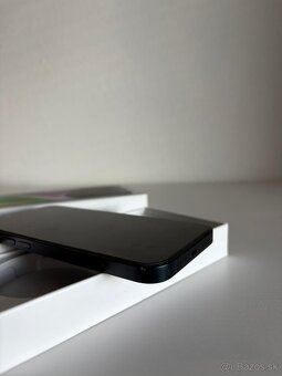 iPhone 14 - baterka 87% - 6
